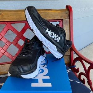 Womens HOKA ONE ONE W Bondi 7 Size 10D WIDE